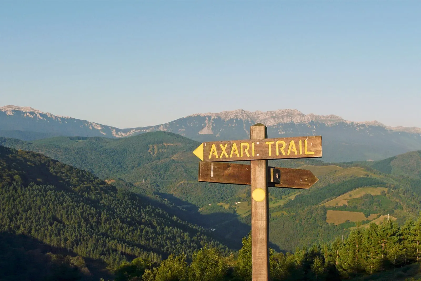 Axari Trail