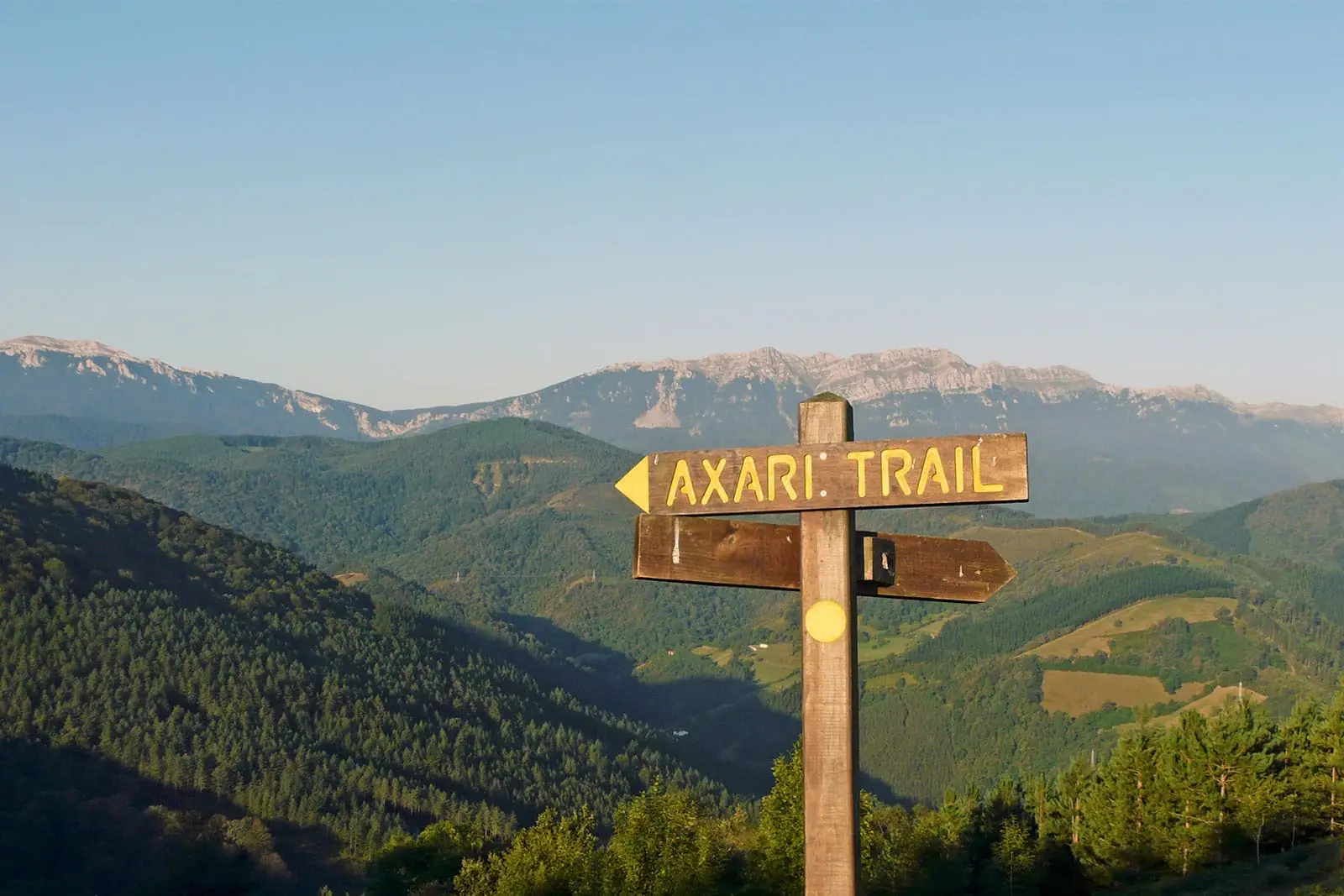 Axari Trail