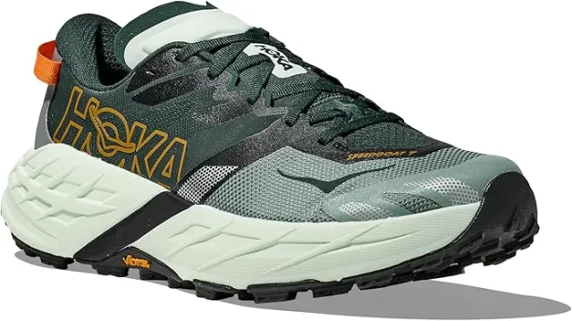Hoka Speedgoat 7